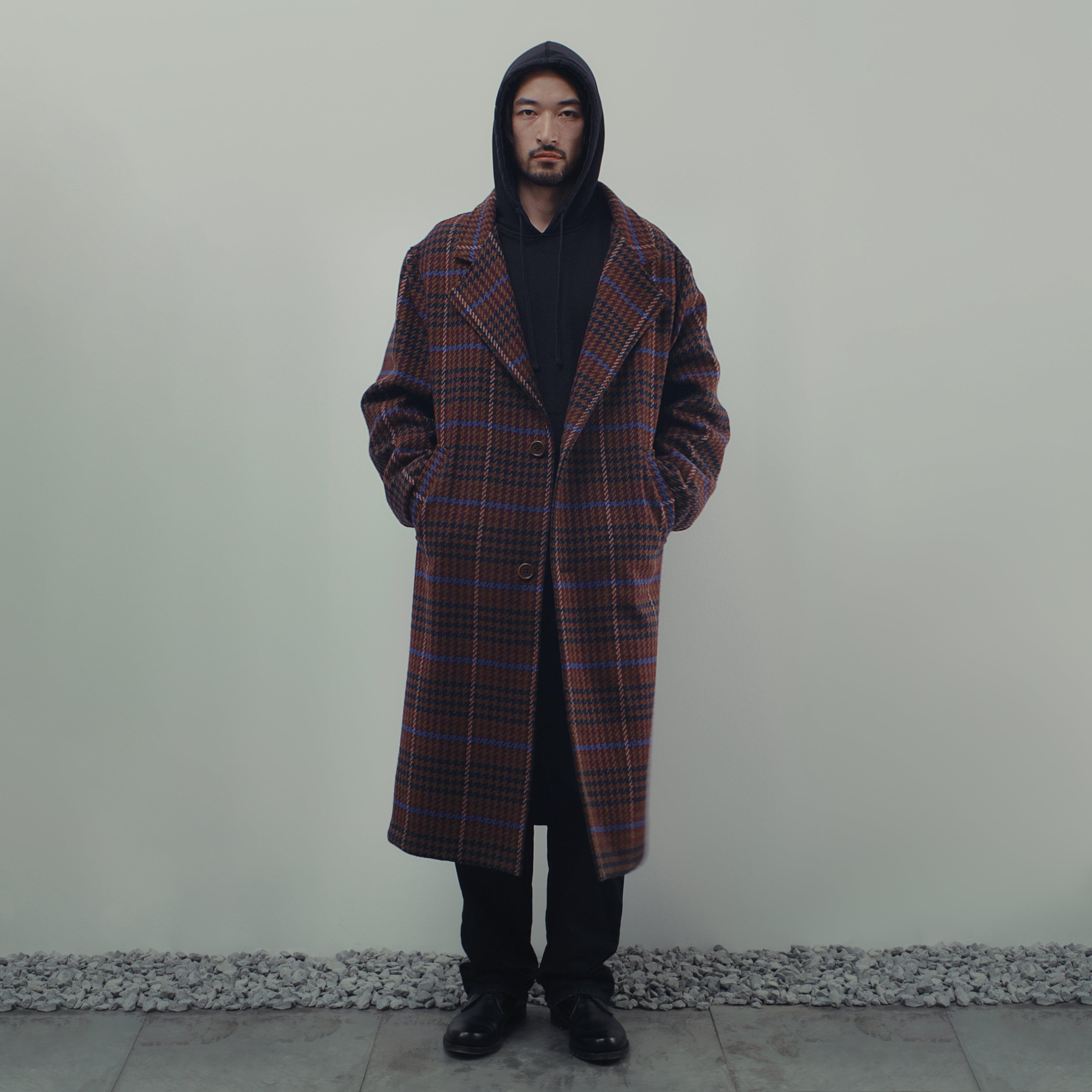 LAPELED OVERCOAT IN TARTAN HOUNDSTOOTH