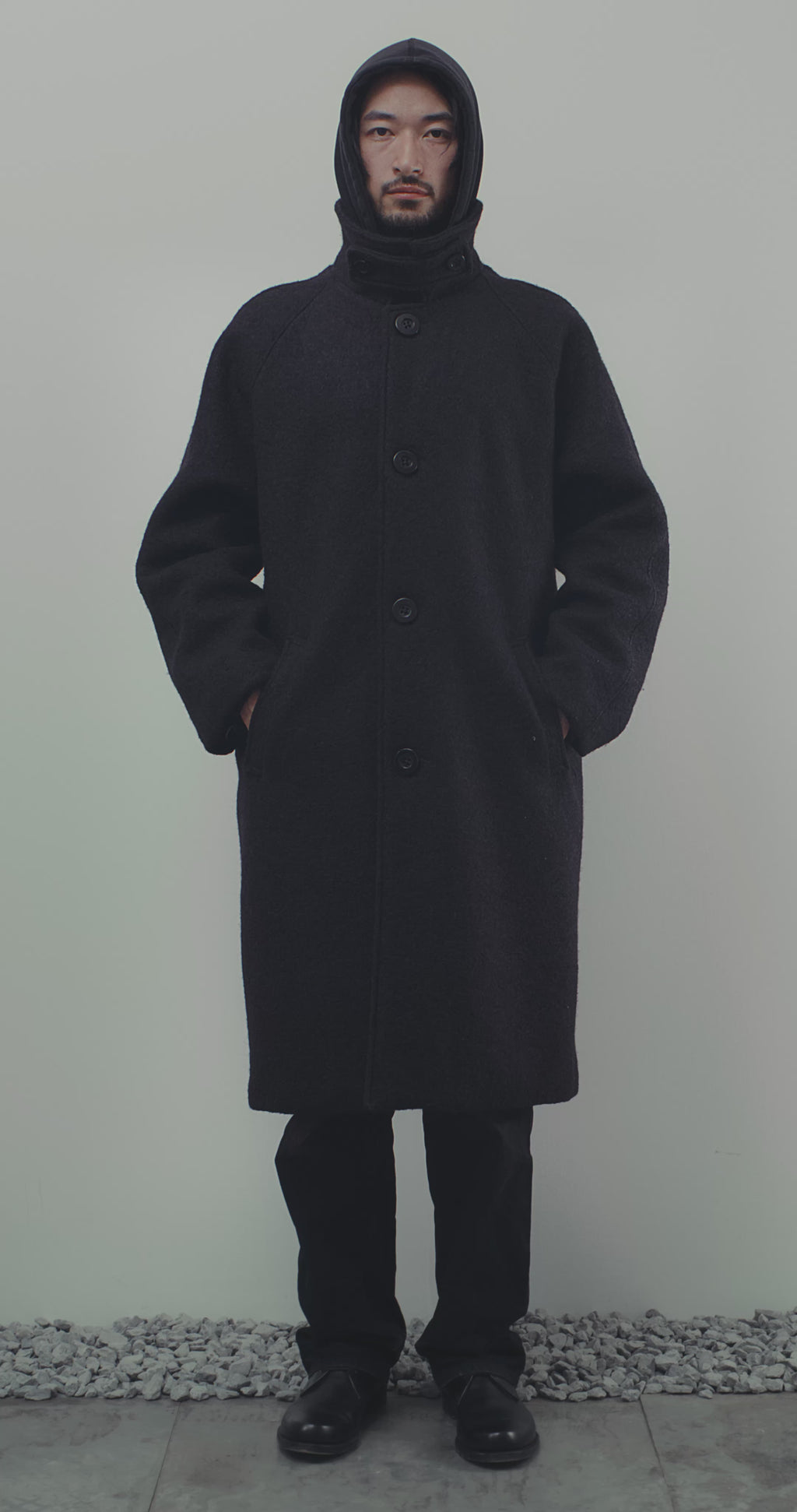 BALMACAAN TRENCH COAT IN BLACK WOOL - MID LENGTH