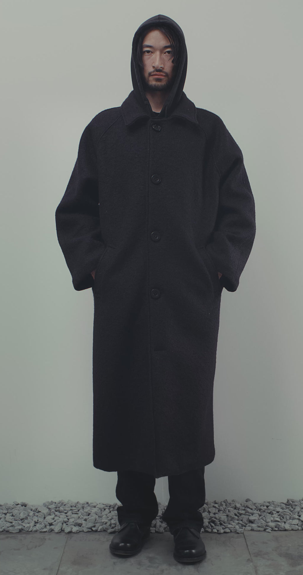 BALMACAAN TRENCH COAT IN BLACK WOOL - FULL LENGTH